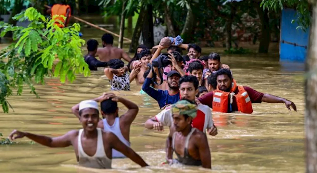 Nearly 300,000 Bangladeshis in emergency shelters after floods