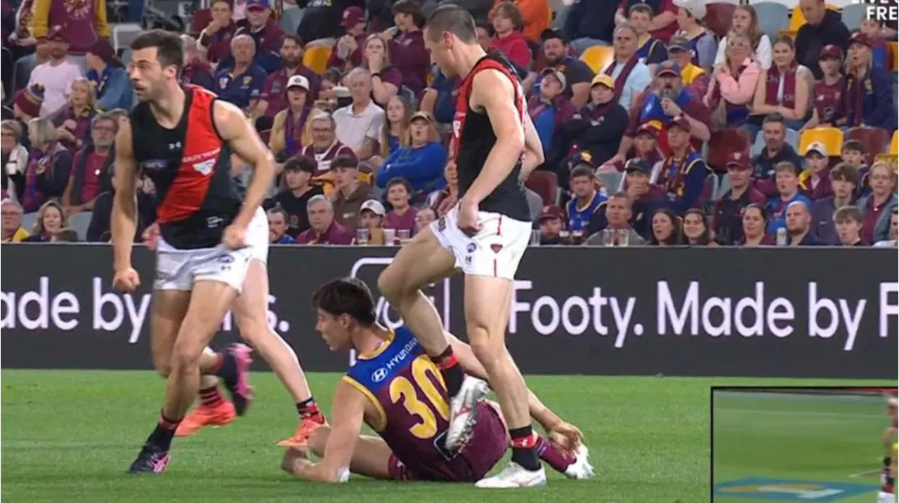 Essendon defender Jake Kelly called out for kicking Eric Hipwood during loss to Brisbane