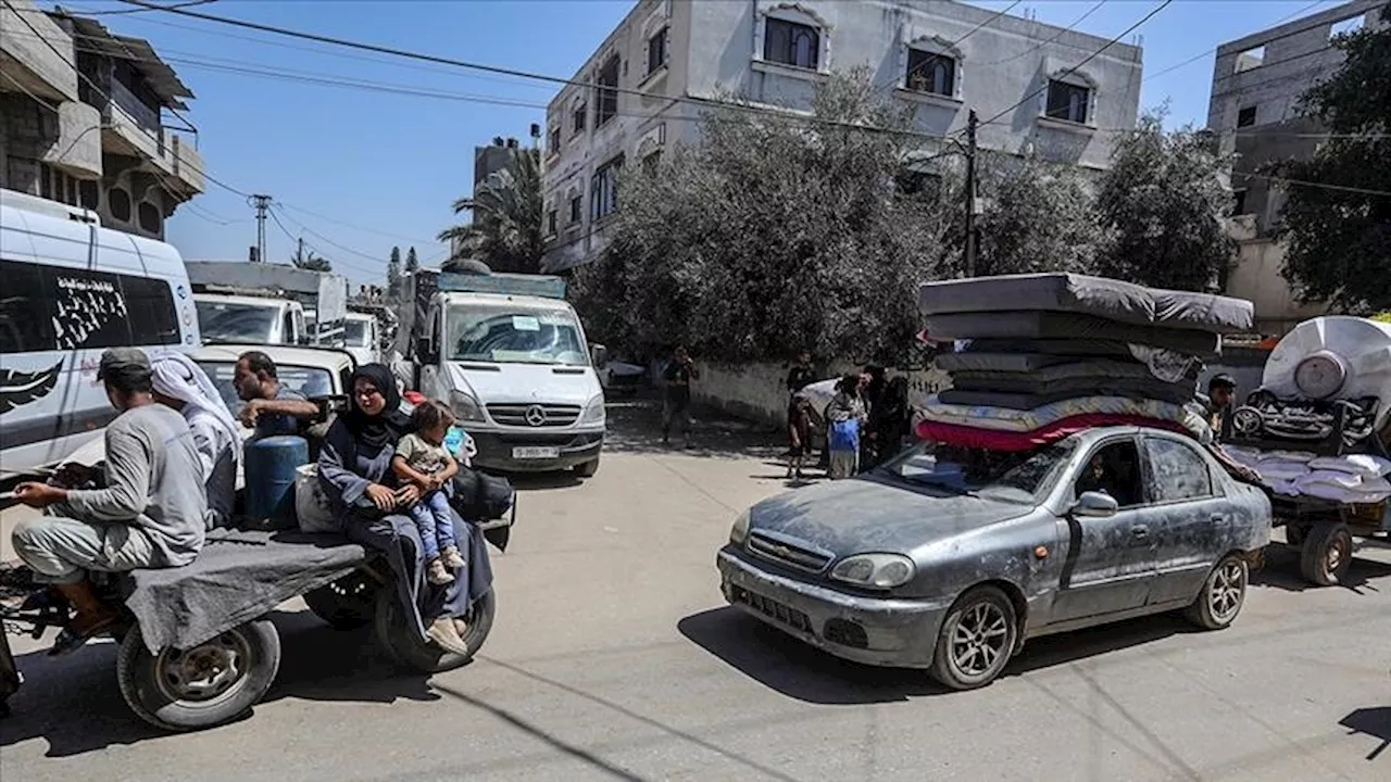 الدفاع المدني بغزة: إسرائيل قلصت المنطقة الإنسانية إلى 35 كلم مربعا