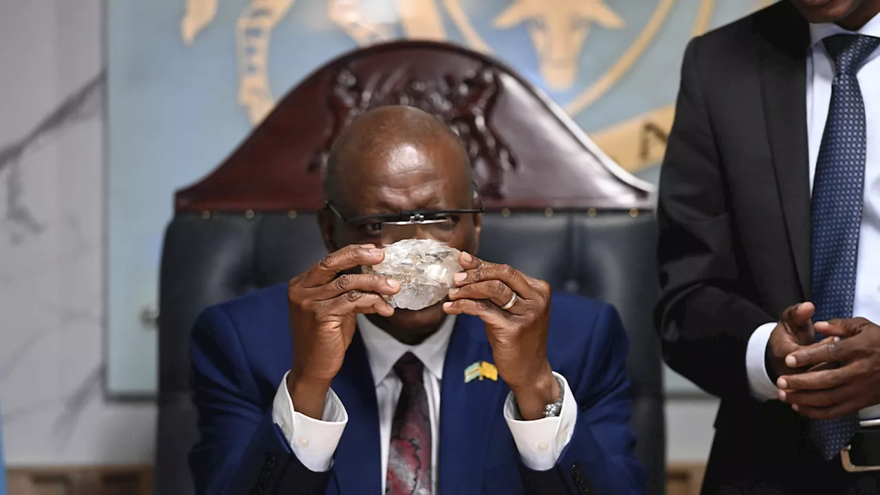 Botswana uncovers a huge 2,492-carat diamond that could be one of the biggest ever