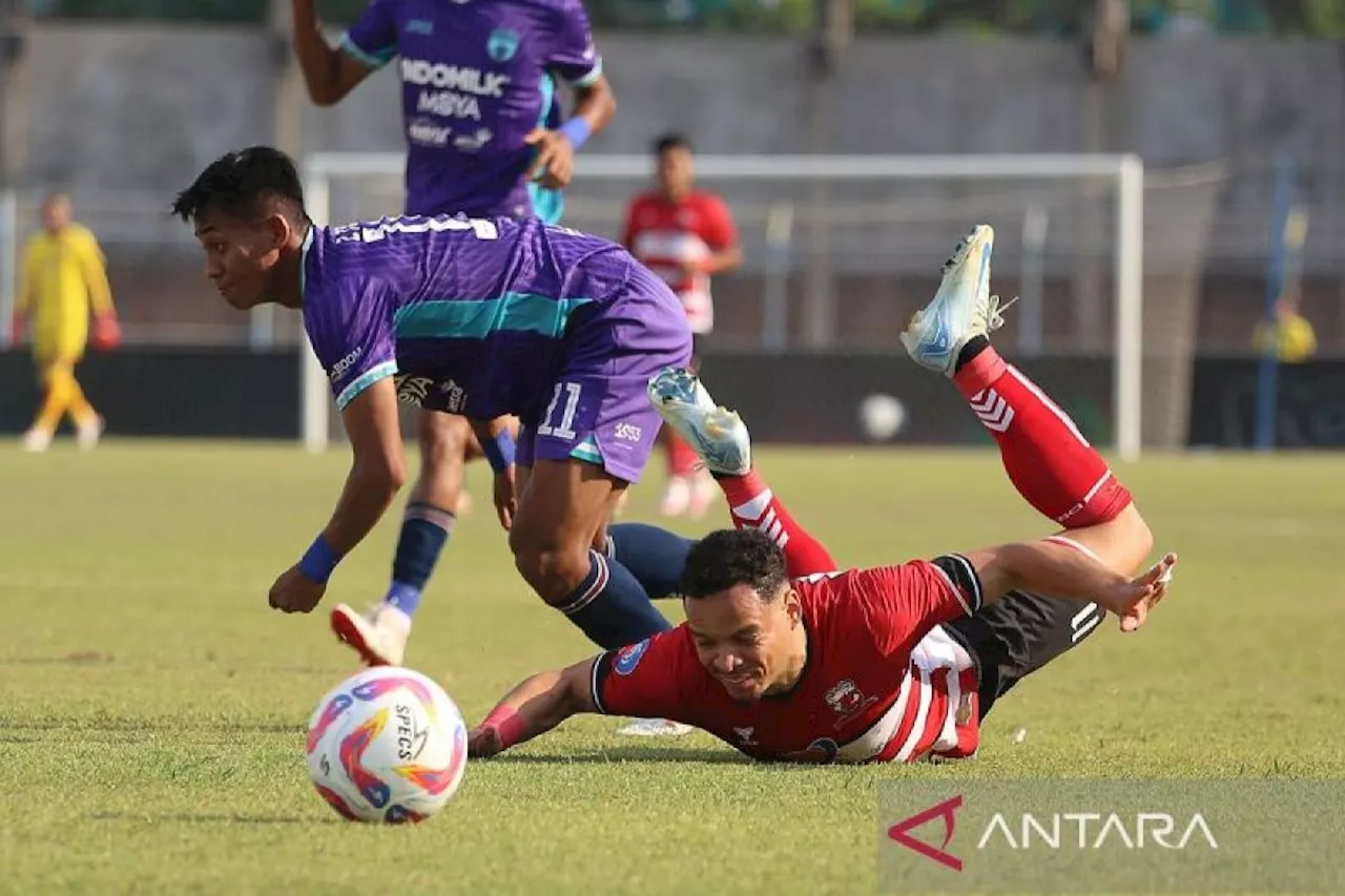 Madura United takluk 0-1 lawan Persita Tangerang