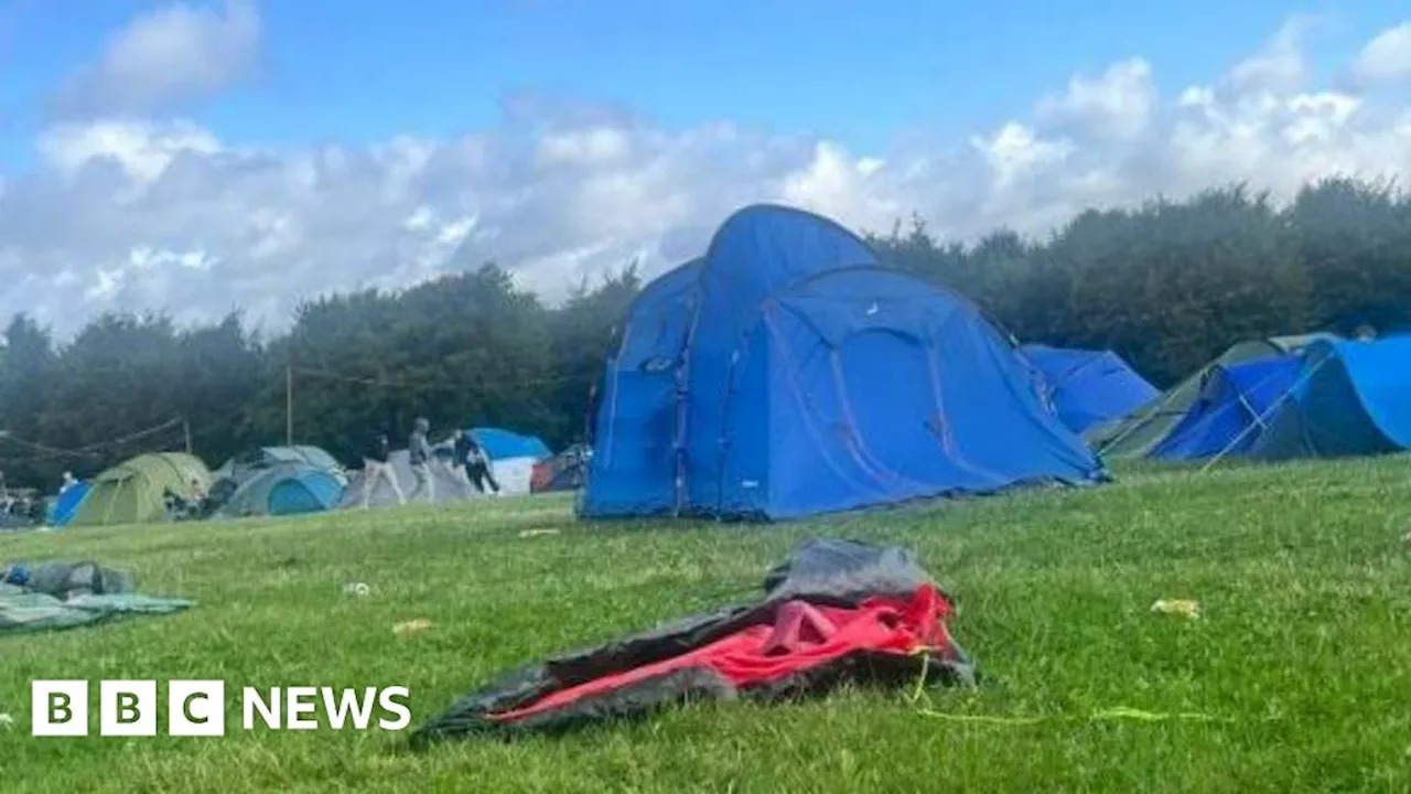 Leeds Festival: Campers leave after storm destroys tents