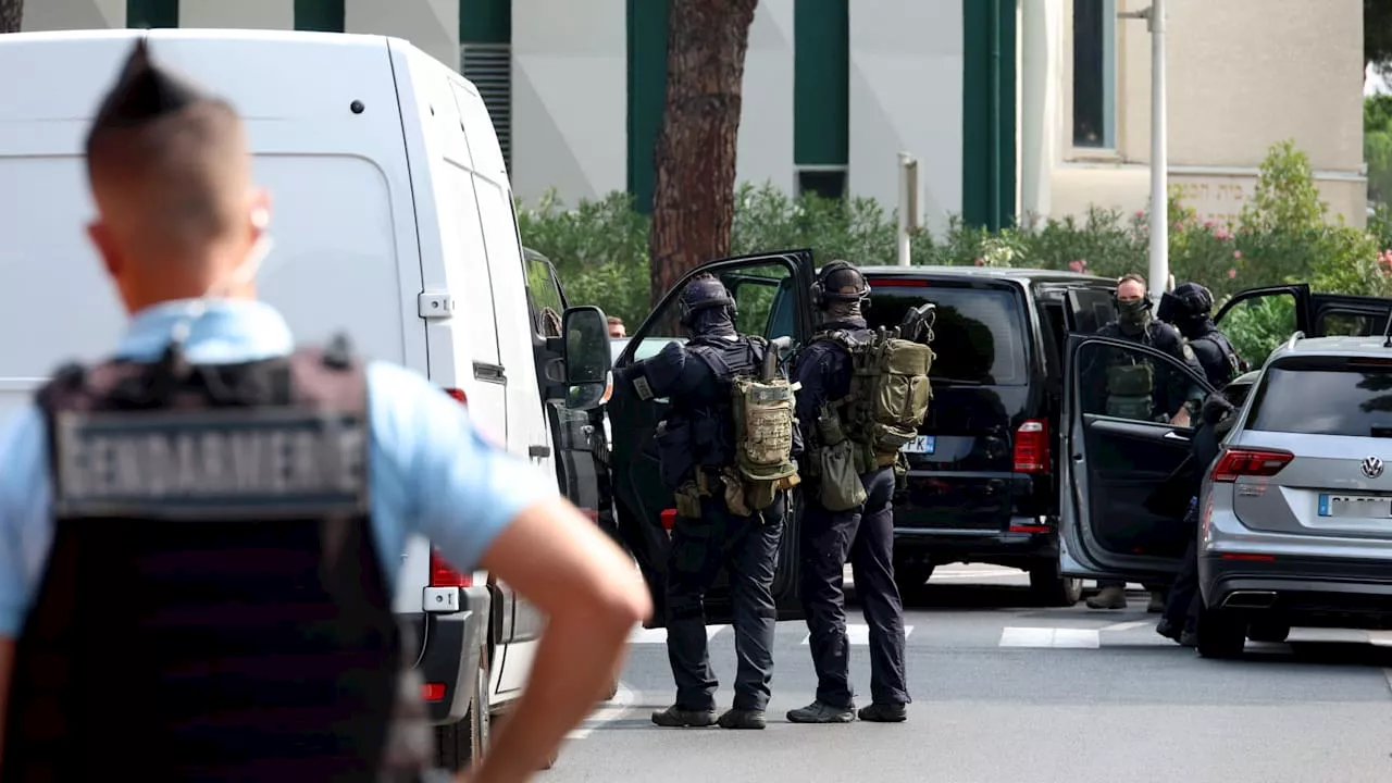 Macron spricht von „Terrorakt“: Explosion vor Synagoge in Südfrankreich