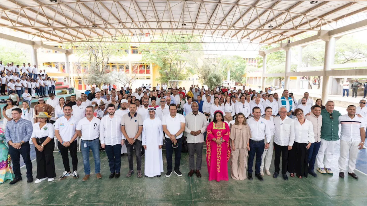 Presentan las escrituras para la construcción de hospital en La Guajira