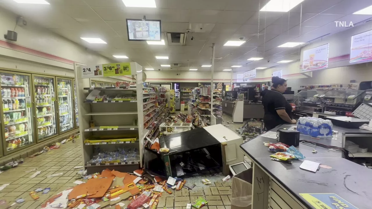 San Pedro 7-Eleven ransacked after street takeover