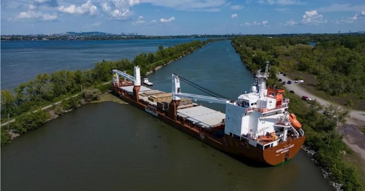 Cargo ship freed 2 days after running aground on St. Lawrence Seaway near Montreal