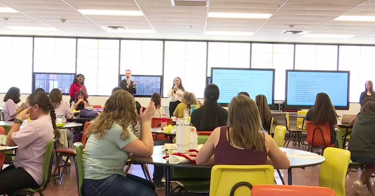 Willcox Middle School holds all-girls Cyber Summit