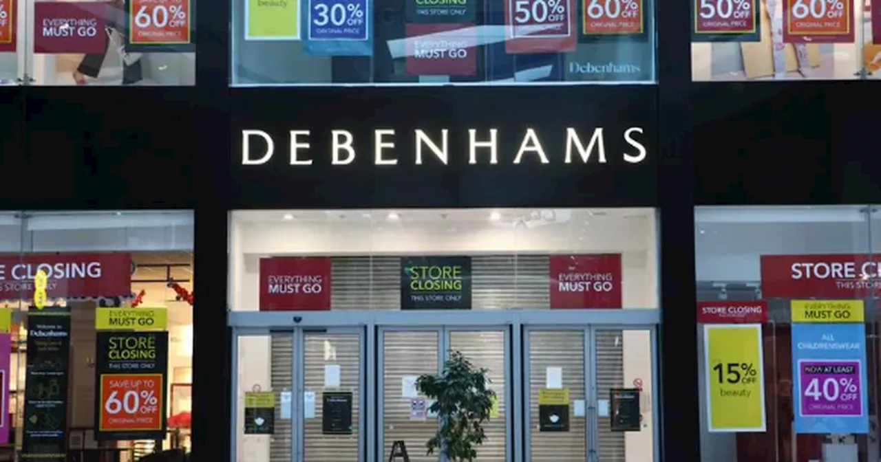 Debenhams slash £120 autumn coat that 'ticks all the boxes' by 70% to £35 online