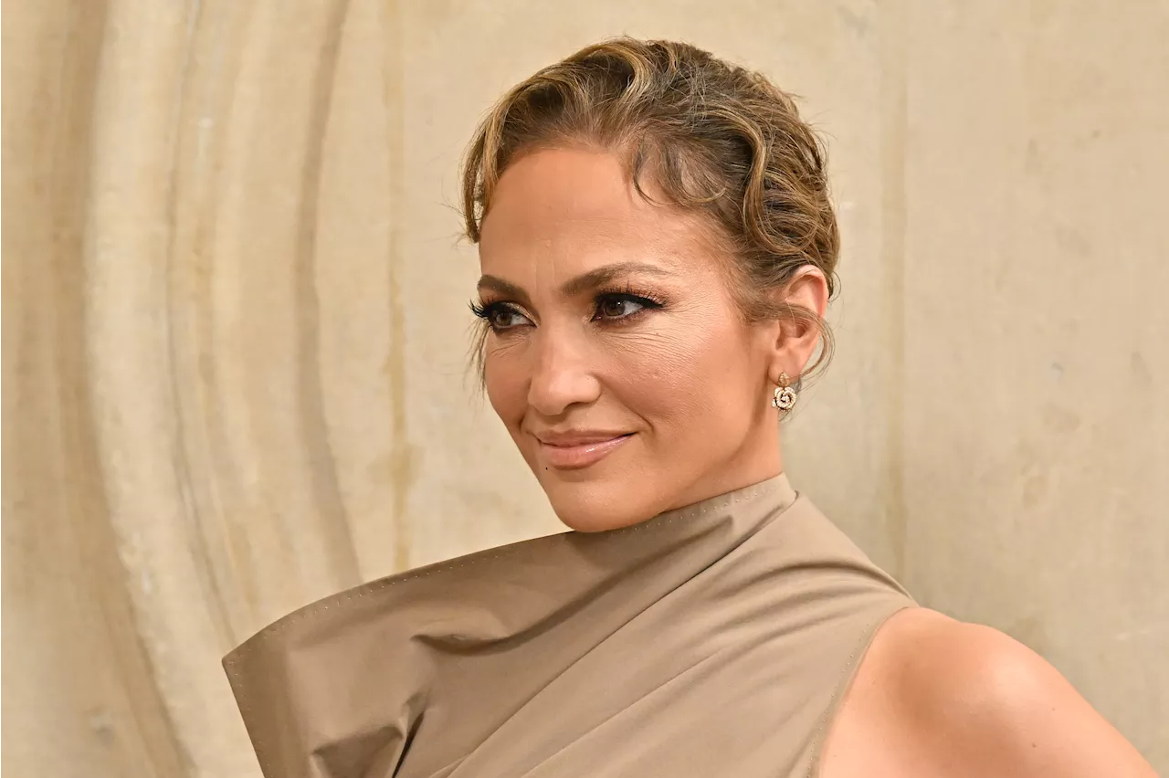 Jennifer Lopez returns to social media amid Ben Affleck divorce