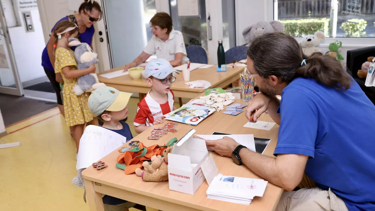 Erste Hilfe für Teddys beim RK Klosterneuburg