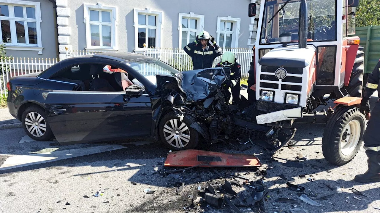 Pkw gegen Traktor im Stadtgebiet: Hubschrauber flog aus