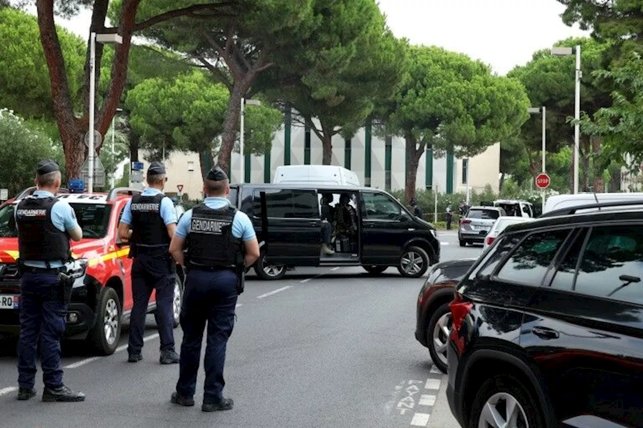 Attaque 'terroriste' contre une synagogue à La Grande-Motte, Macron dénonce l'antisémitisme