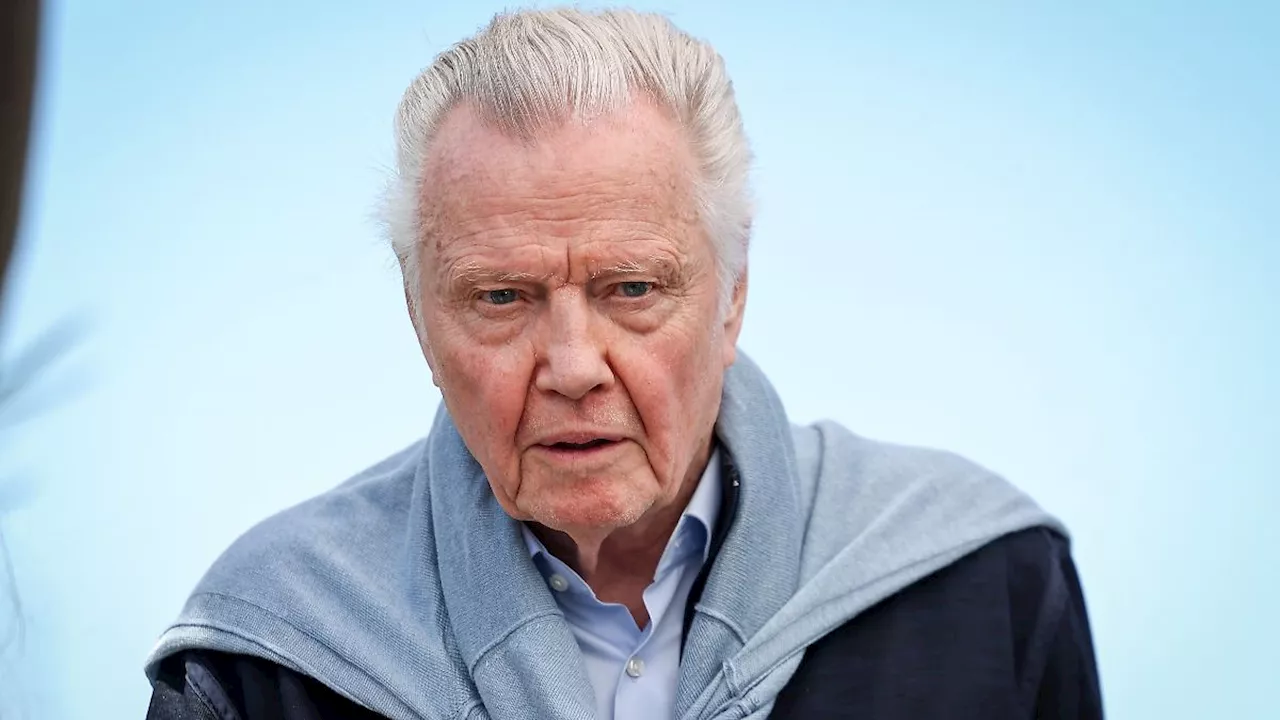 Jon Voight wünscht sich Ende von Scheidungskrieg zwischen Tochter Angelina Jolie und Brad Pitt