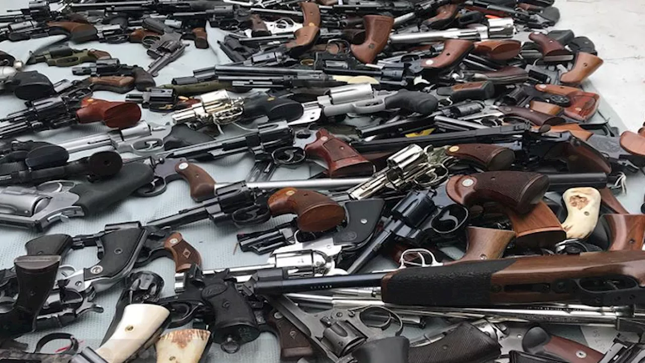 'Ease of getting illegal firearms worsens violent crime rates' - SABC News