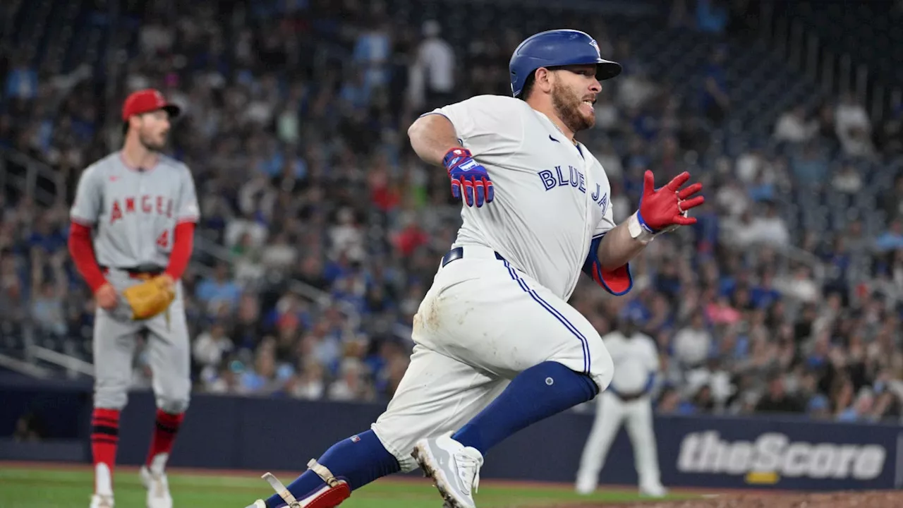 Toronto Blue Jays Catcher Passes Beloved Former All-Star in Team History