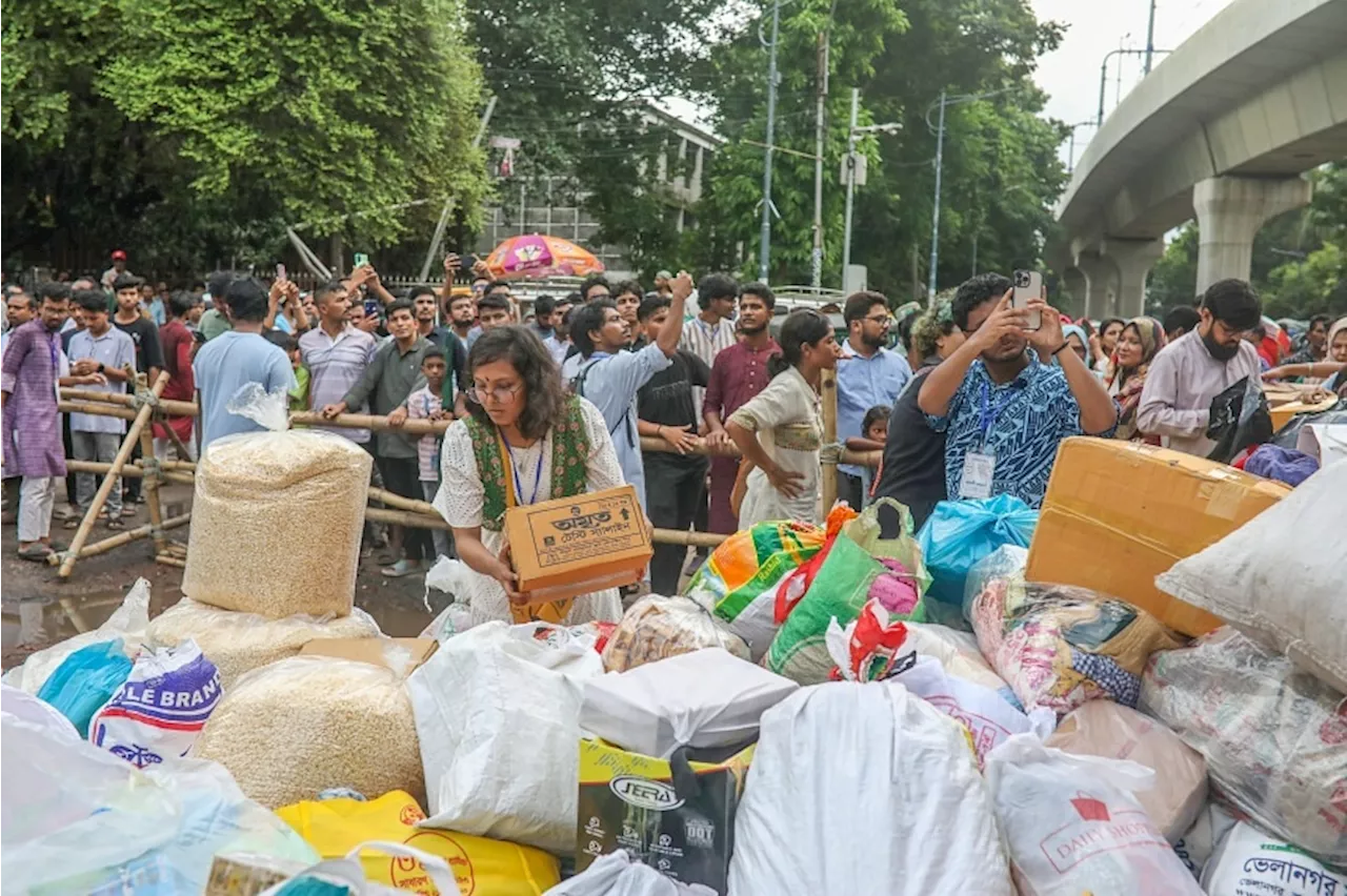 Nearly 300,000 Bangladeshis in emergency shelters after floods