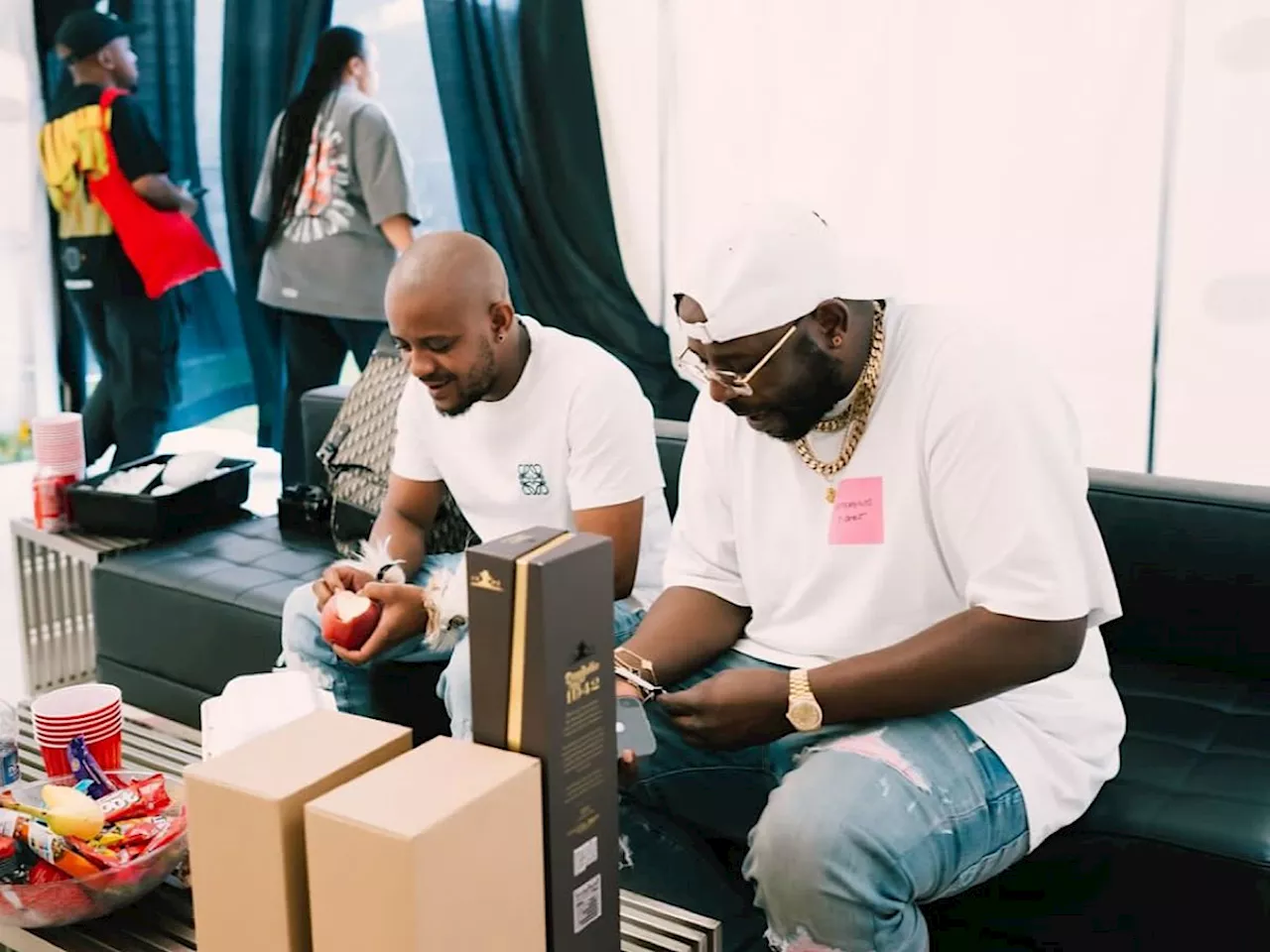 WATCH: LV London shuts down for DJ Maphorisa and Kabza De Small’s shopping spree