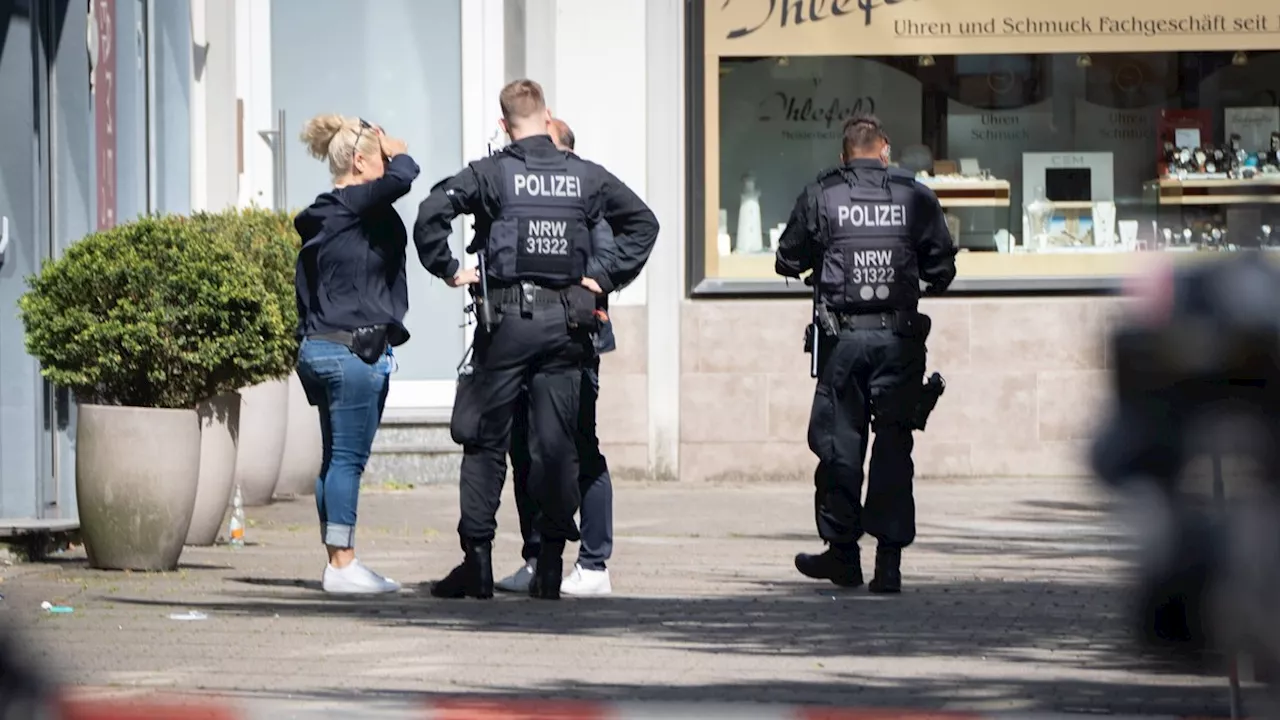 News des Tages: Polizei mit starken Kräften in Flüchtlingsheim in Solingen