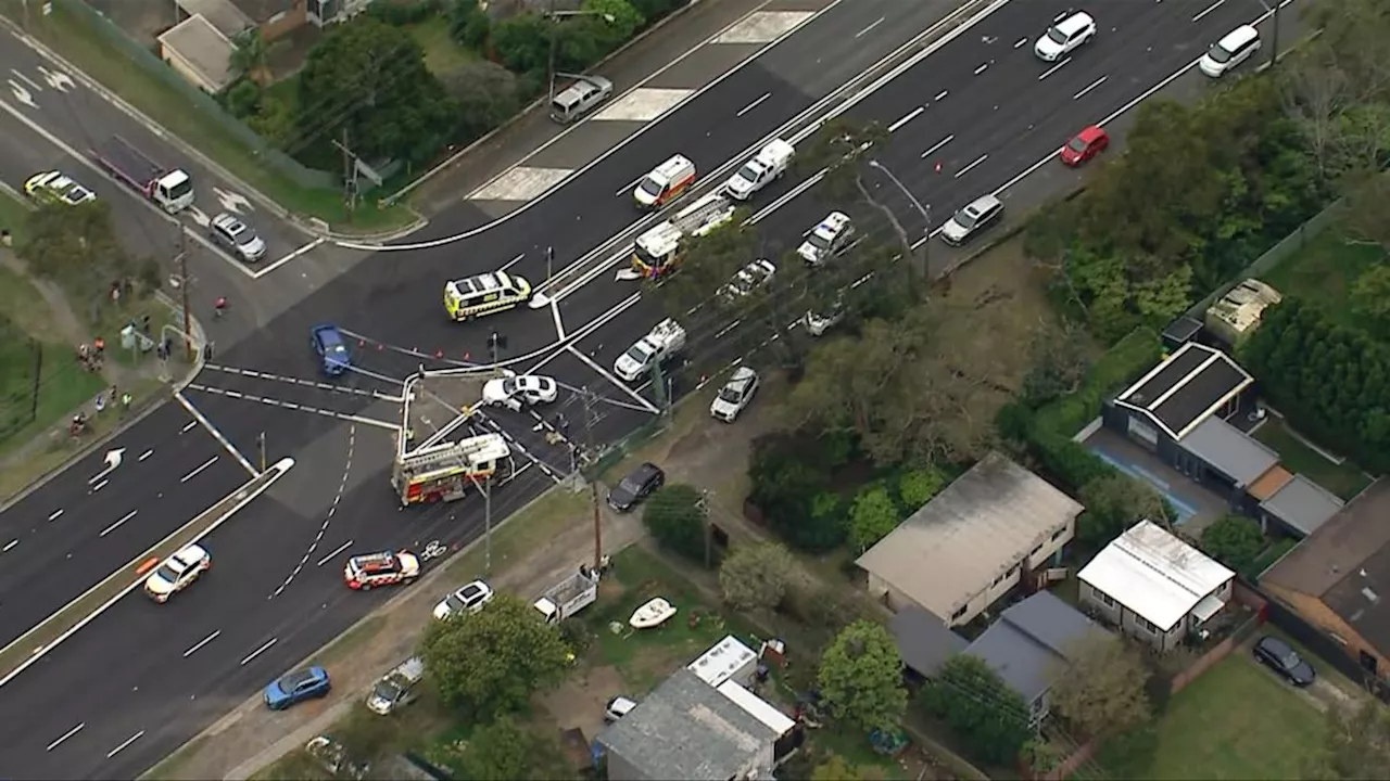 Multiple injured in crash and suspected stabbing on Princes Highway at Engadine