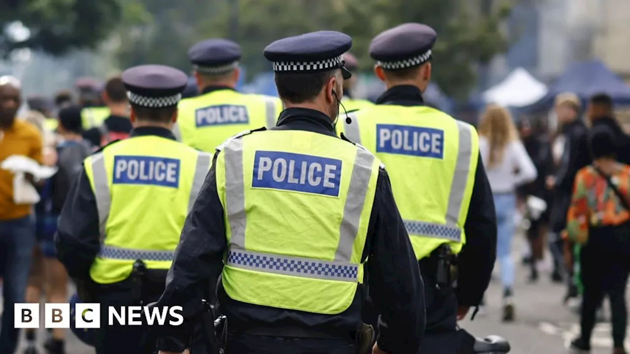 Notting Hill Carnival: Man stabbed and arrests made by Met Police