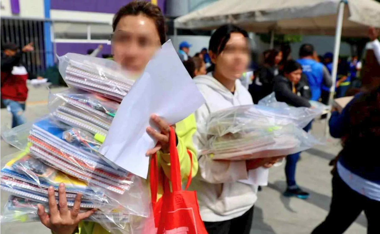 Entrega alcaldía Coyoacán útiles escolares para este regreso a clases