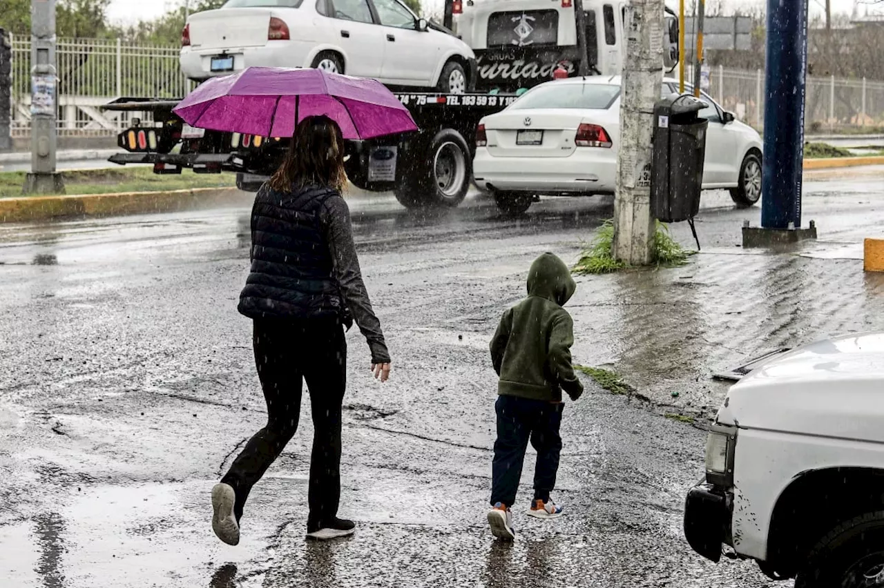 Onda tropical 19 y monzón mexicano causarán fuertes lluvias y descargas eléctricas en gran parte del país