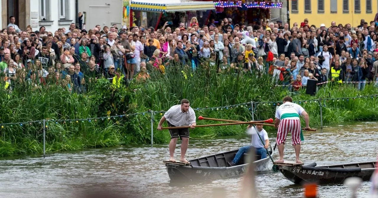 Das Fischerstechen ist der Höhepunkt der Sandkerwa