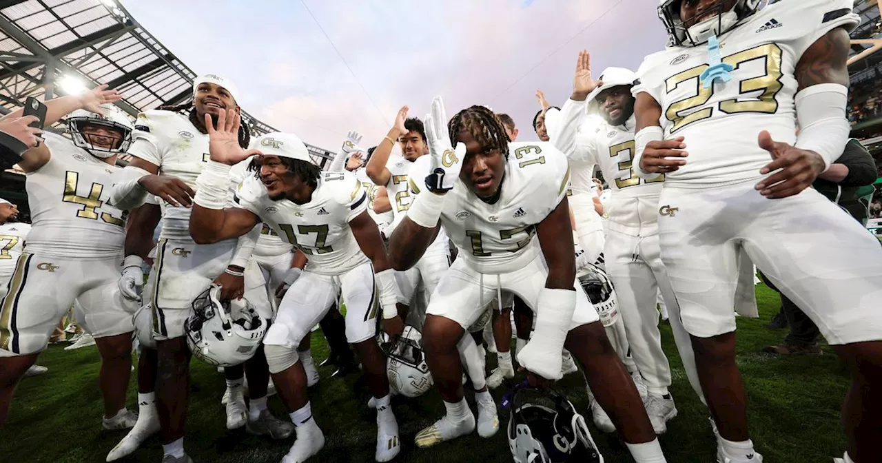 The best photos as college football rocks the Aviva Stadium in Dublin