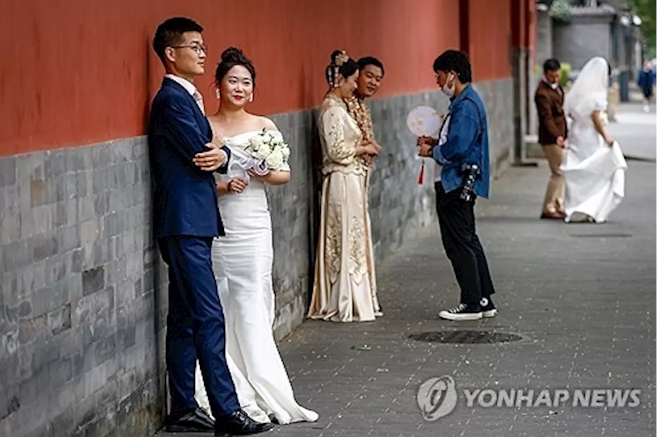 결혼 못하는 4천만 ‘잉여男’에 불안불안...정부까지 중매 나선 이 나라