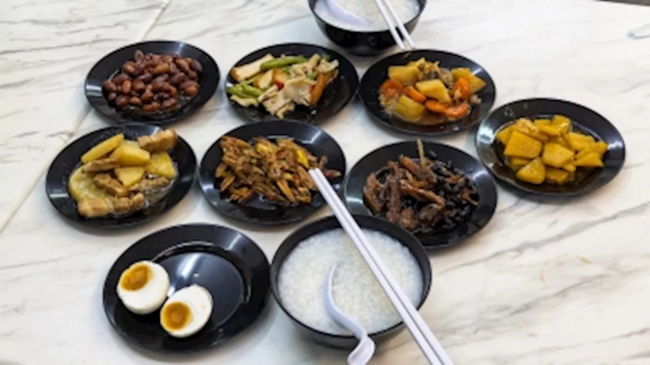 Late-night feasting with Teochew porridge and claypot chicken at 9 Hao Restaurant & Cafe in Kota Damansara