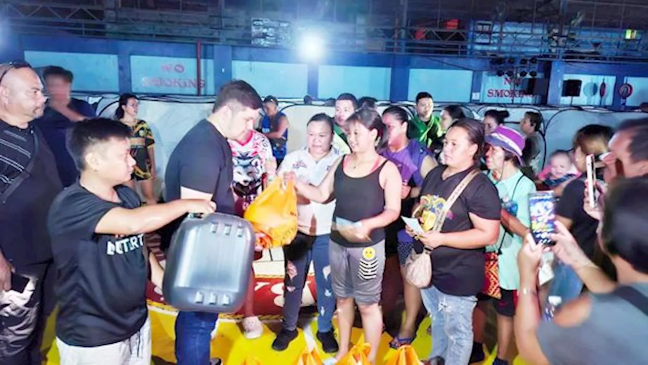 Rep. Duterte aids Davao City fire victims