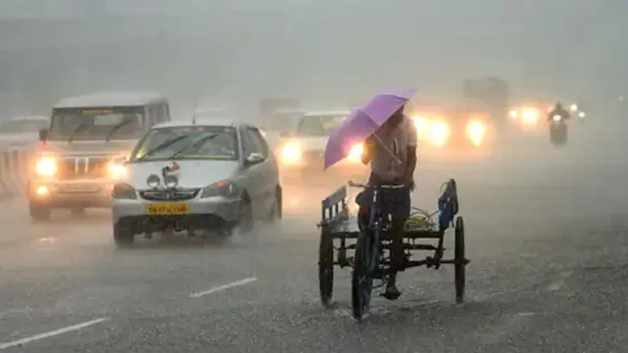 Weather Update: महाराष्ट्र-गुजरात समेत इन राज्यों में भारी बारिश का अलर्ट, जानें कहां कैसा रहेगा मौसम