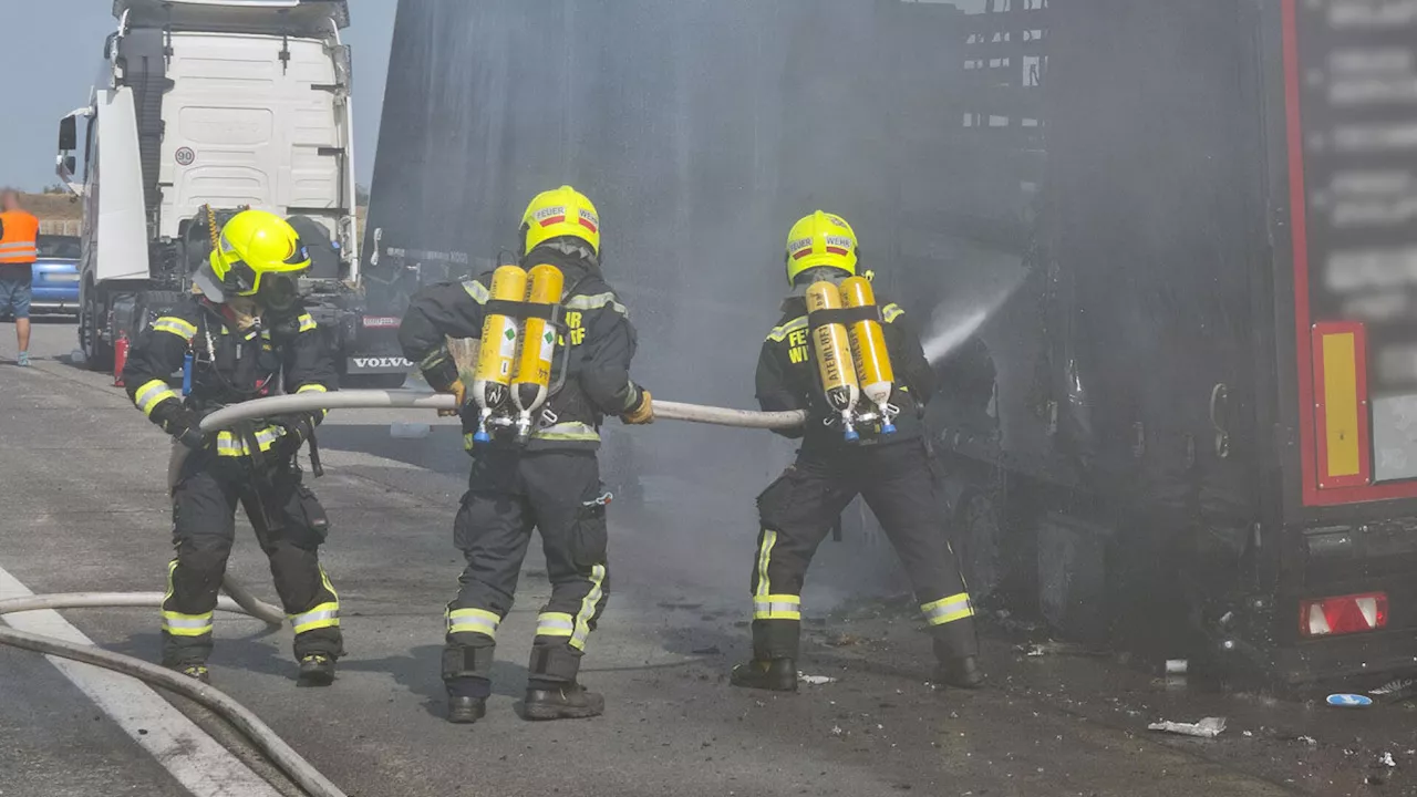 Rasch gelöscht: Lkw geriet auf A2 in Brand