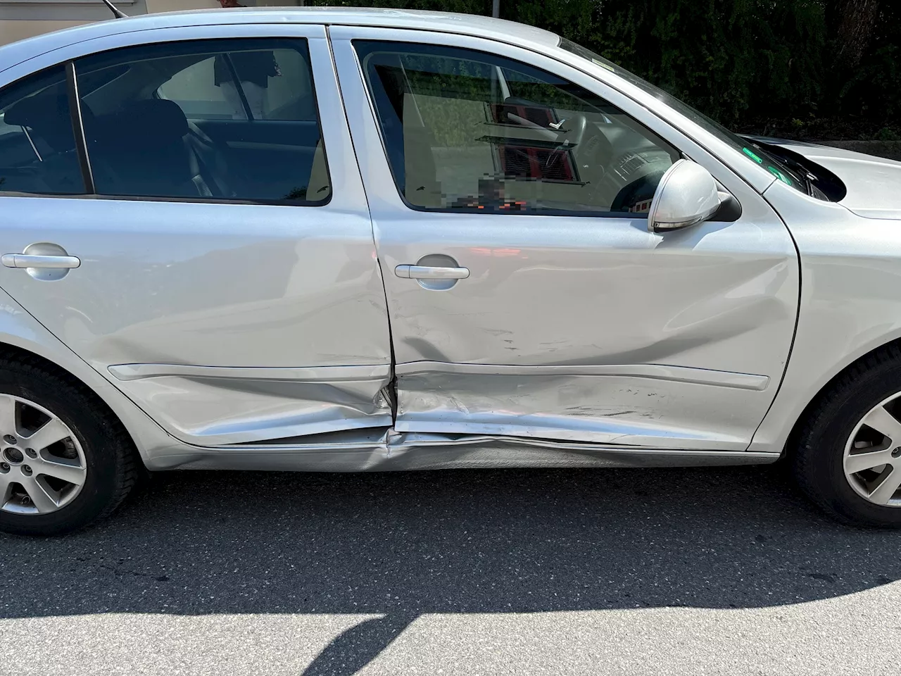 Verkehrsunfall in Stadt Glarus GL: Fahrzeug übersehen