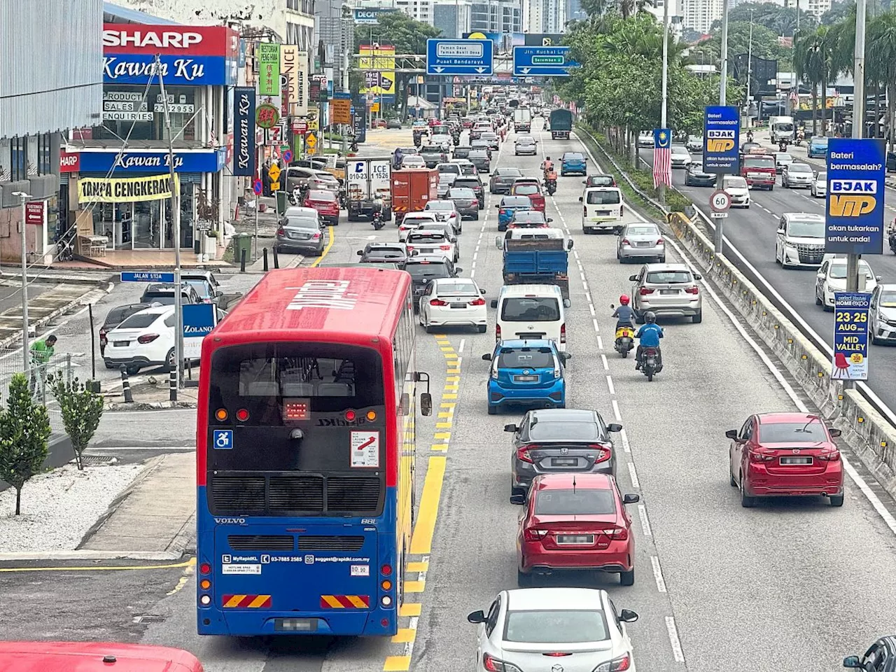 KL bus lane rollout off to slow start