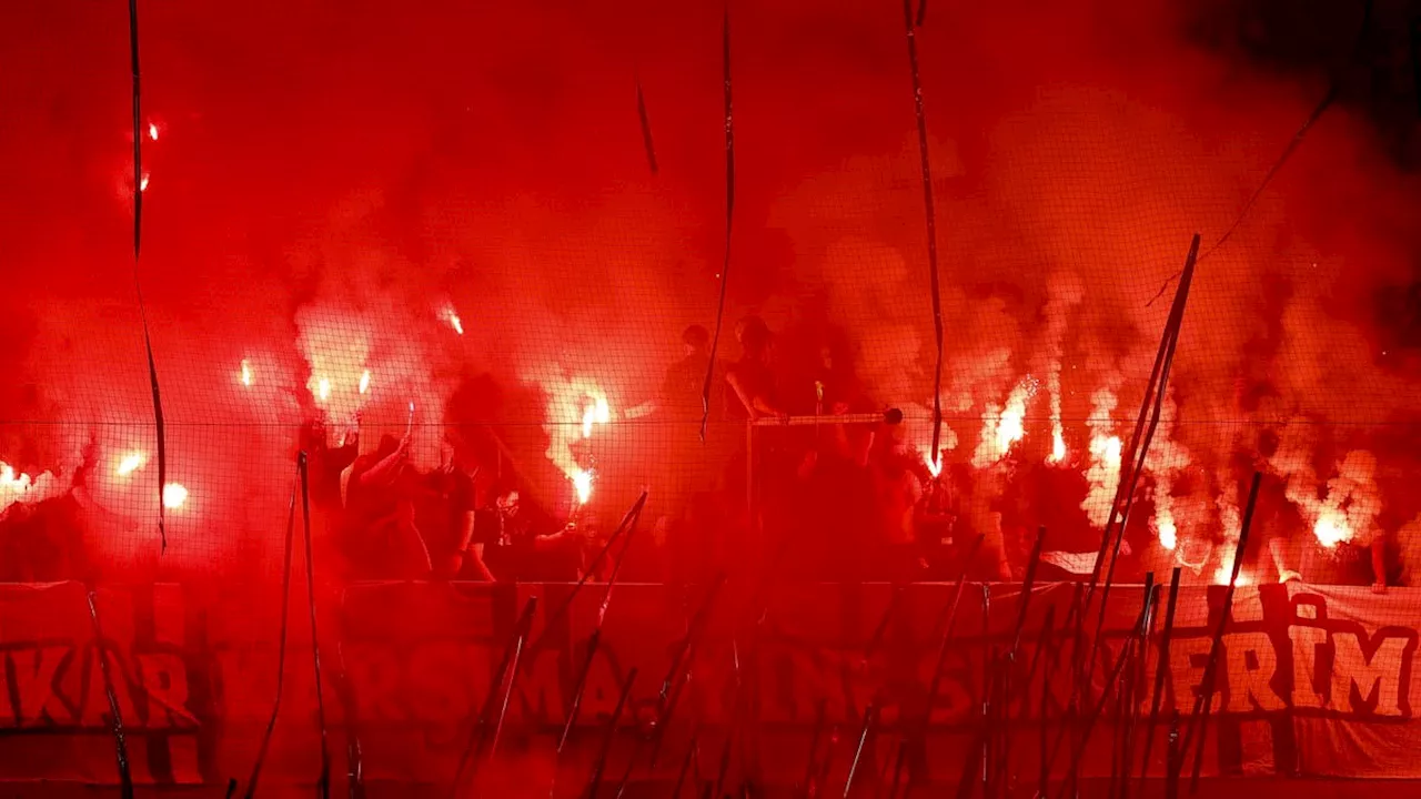 Gummischrot-Einsatz und viele Pyros beim Match FC St.Gallen