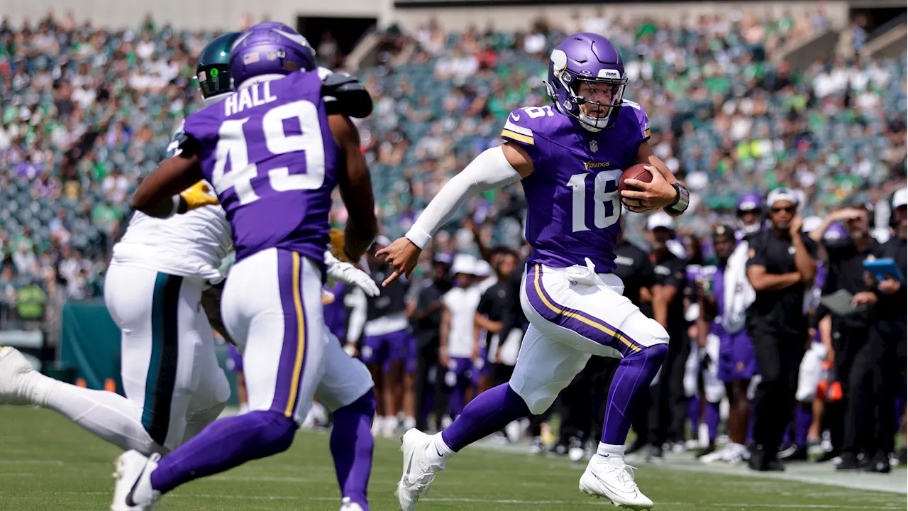 Hall leads Vikings past Eagles in preseason finale