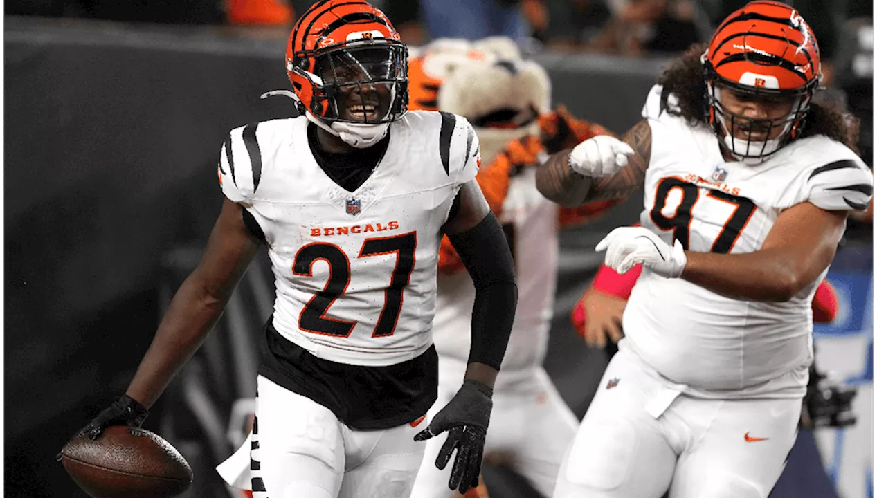 While jobs on line in preseason finale, two second-year Bengals appear to be progressing