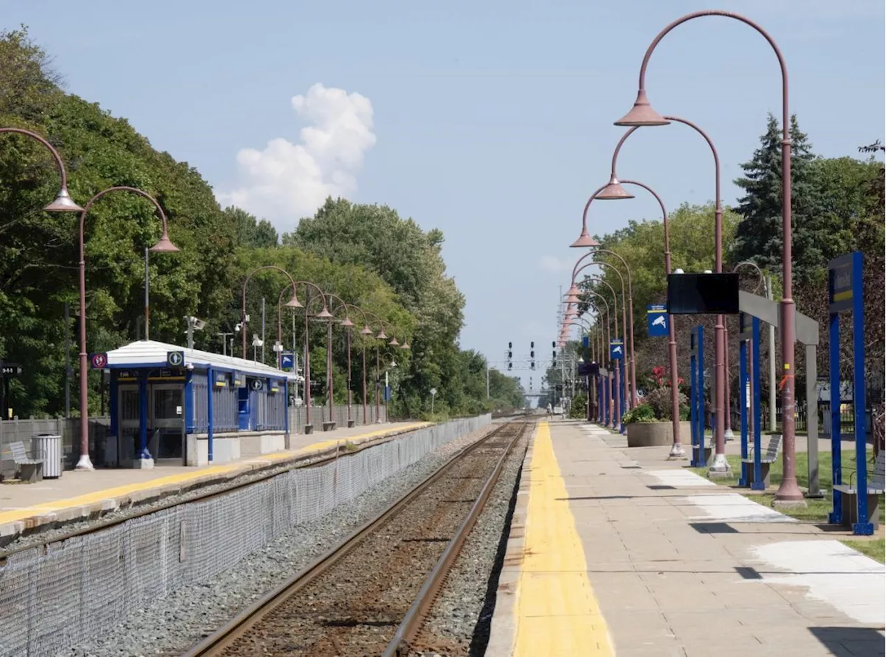 Montreal commuter lines halted by rail shutdown to run again starting Monday: Exo
