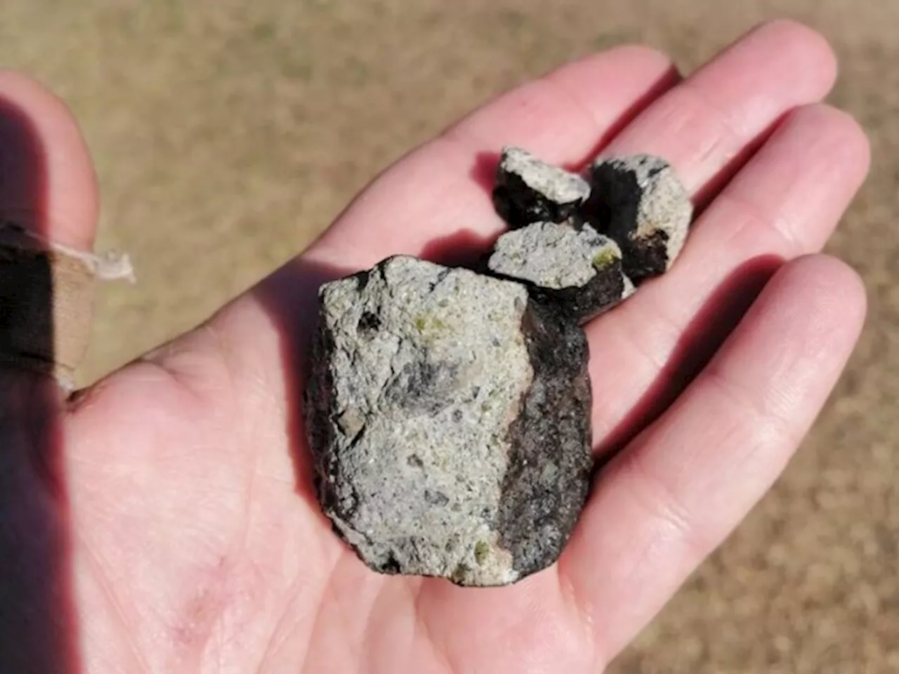 Eastern Cape Folks Awed By Meteorite Swishing Across The Sky [Video]