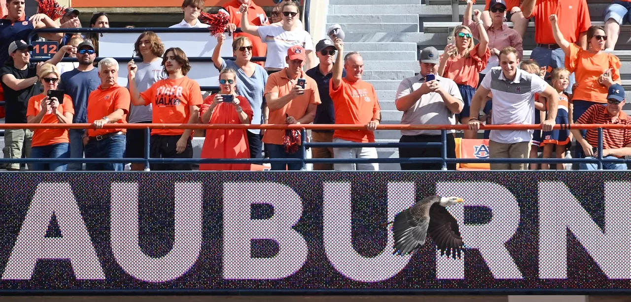 Auburn football to host North Alabama for first meeting in history in 2028