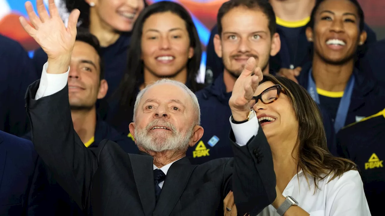 Brazil's Lula praises Olympic athletes at presidential palace