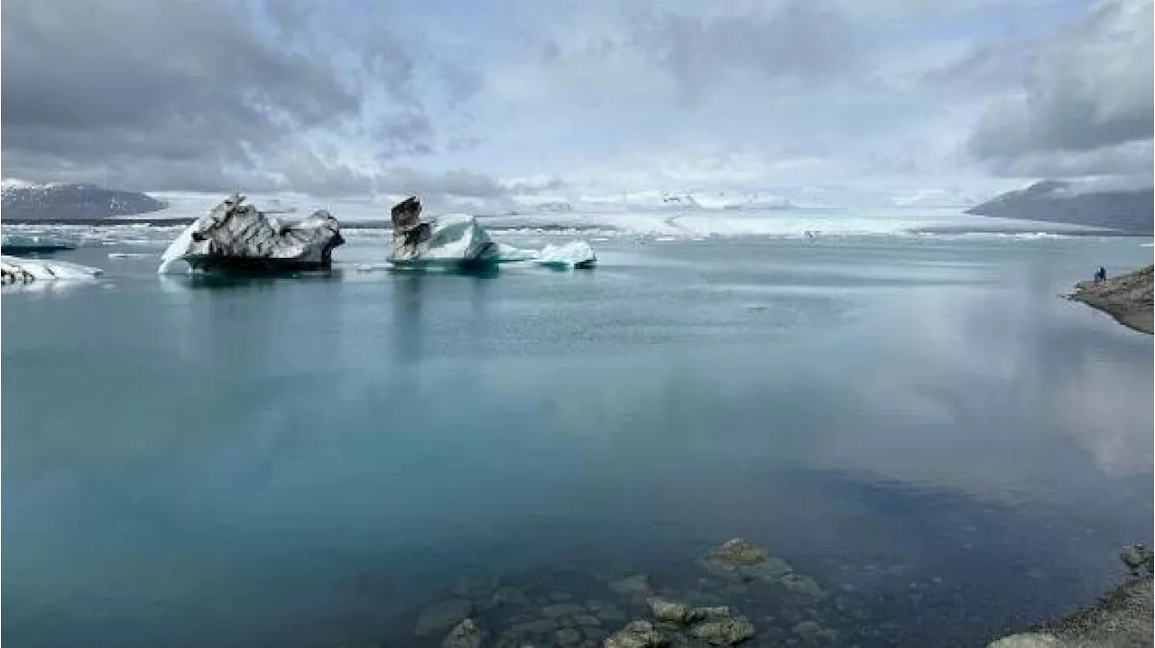 Eishöhle auf Island eingestürzt: Mindestens ein Toter, zwei Menschen werden noch vermisst