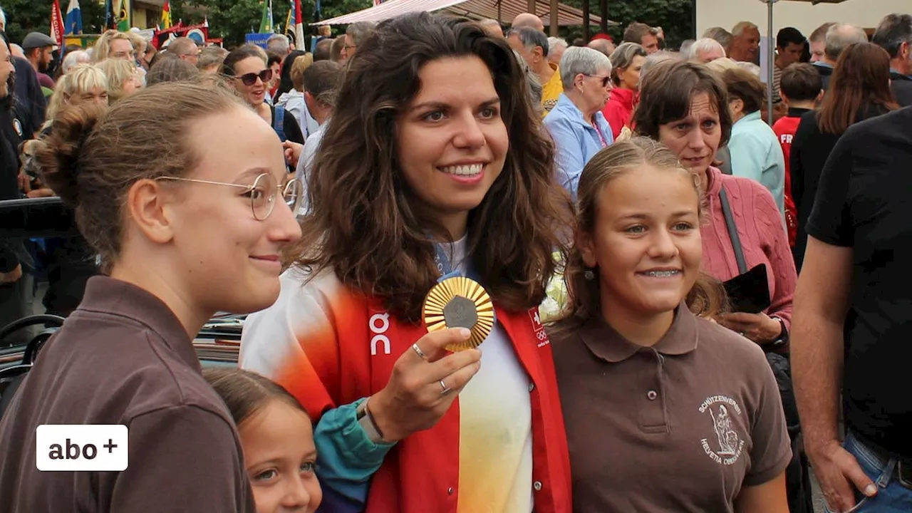 Sensationell, denkwürdig und historisch: Frick feiert seine Olympiasiegerin Chiara Leone