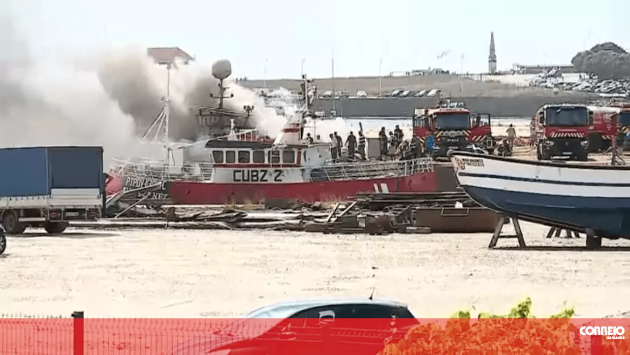 Duas embarcações ardem nos Estaleiros de Vila do Conde