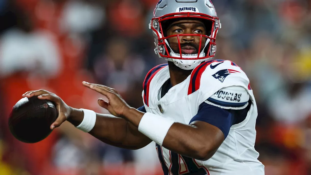 Jacoby Brissett sustains shoulder injury in Patriots' loss