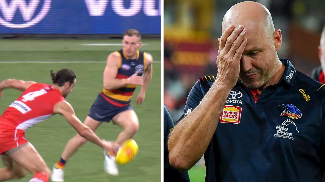 ‘Talk a big game, back it up’: Crow who criticised teammate blasted for ‘embarrassing’ efforts