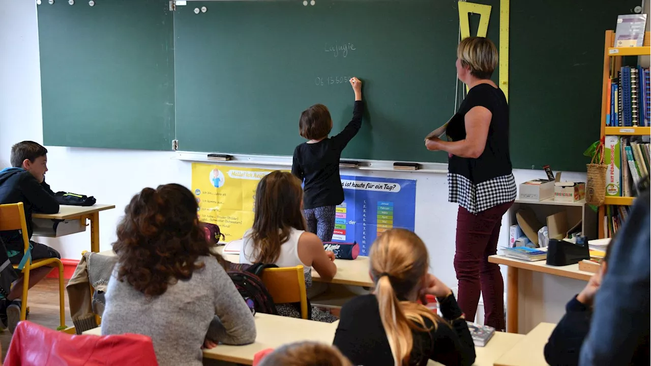 'On n'a jamais fait une rentrée avec une ministre démissionnaire' : le SNUipp s'inquiète de ne pas avoir de no