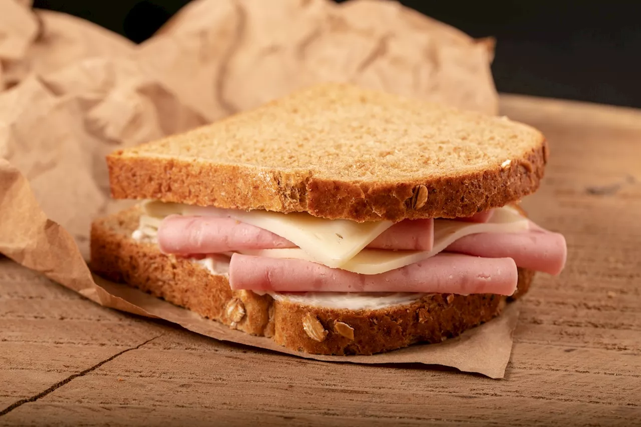 Scientists Reveal Grim Results of Eating Two Slices of Ham Per Day