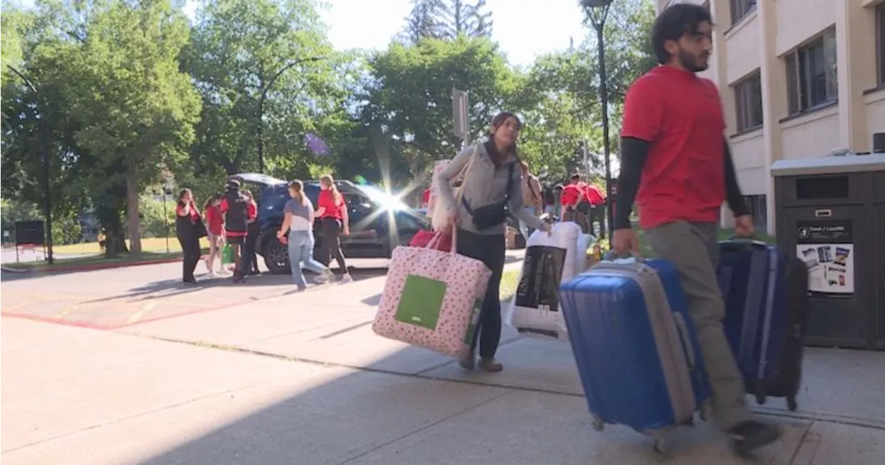 Record-breaking move-in day at UCalgary dorms